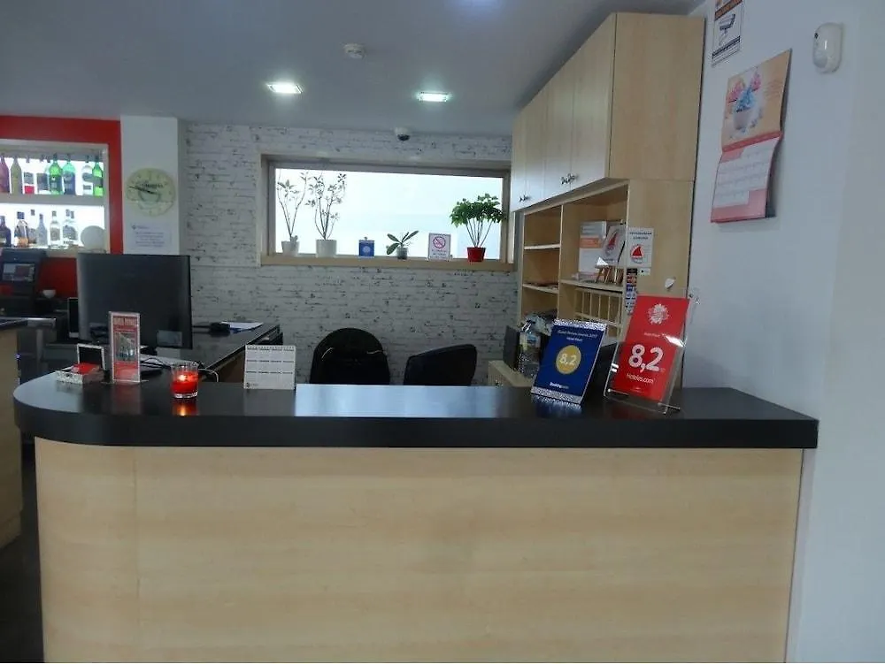 Hotel 170 Castelldefels